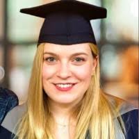 A portrait photo of Kirsty Scott