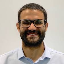 A portrait photo of Robert Muni Lofra